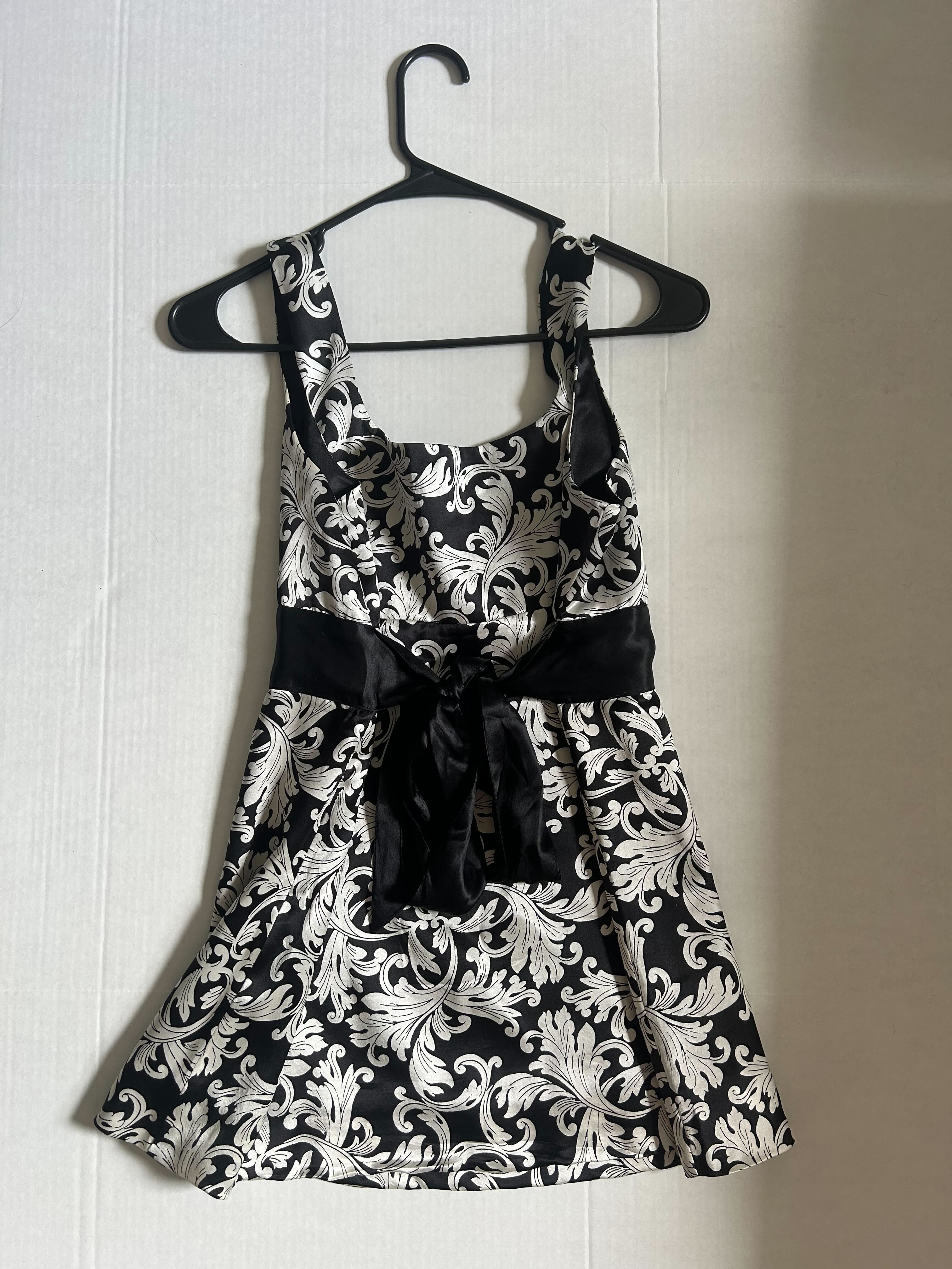 White House Black Market Baroque Mini Dress photo 3